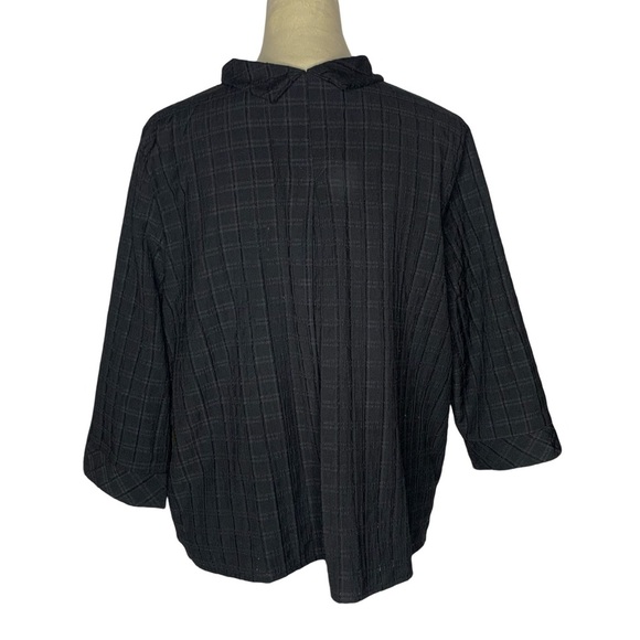Niche Nilgun Derman Black Boxy Button Down Shirt - Picture 2 of 5